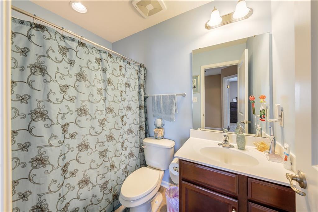 222 Long Ridge Drive Coraopolis, PA 15108 - Photo 12 of 21 Gallery Image 12