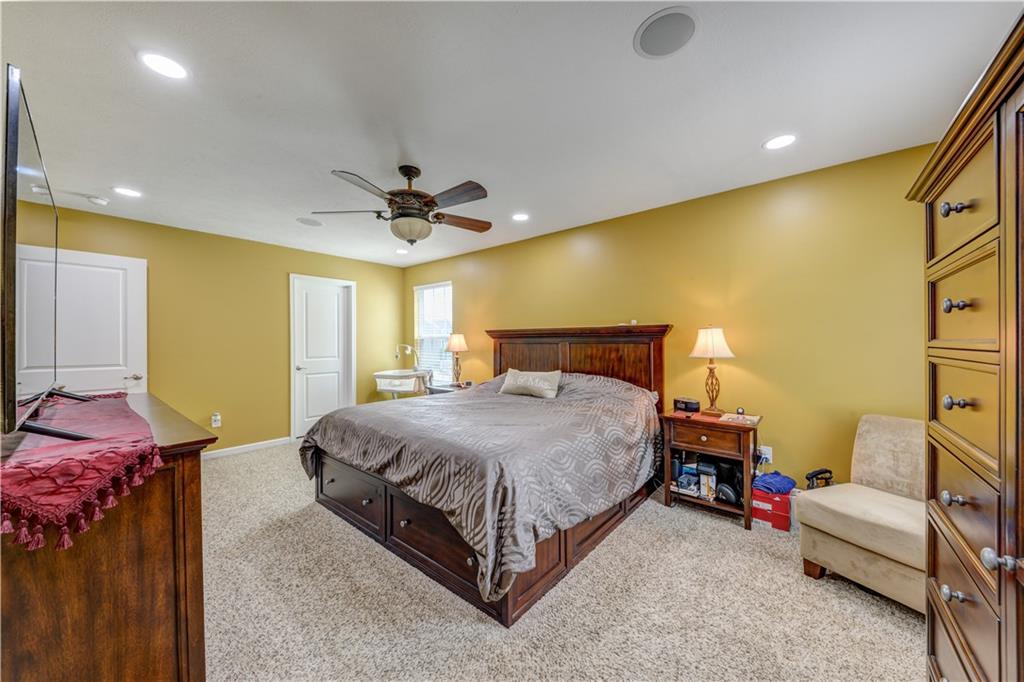222 Long Ridge Drive Coraopolis, PA 15108 - Photo 13 of 21 Gallery Image 13