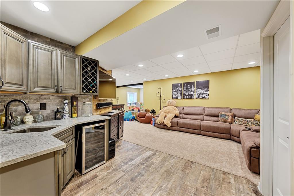 222 Long Ridge Drive Coraopolis, PA 15108 - Photo 16 of 21 Gallery Image 16