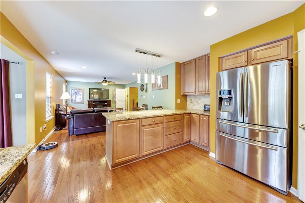 222 Long Ridge Drive Coraopolis, PA 15108 - Photo 6 of 21 Gallery Image 6
