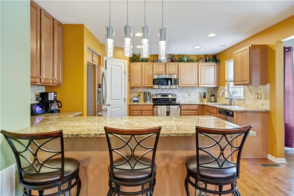 222 Long Ridge Drive Coraopolis, PA 15108 - Photo 7 of 21 Gallery Image 7