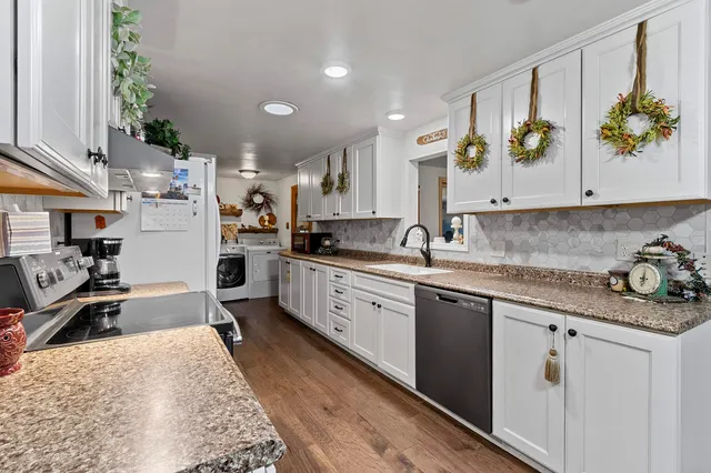 $291,000 | W6763 Curt Black Road, Shawano, WI 54166