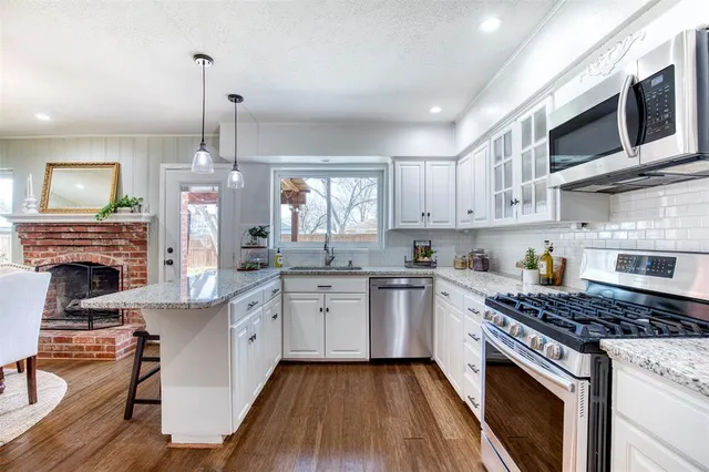 $435,000 | 402 Nottingham Drive, Richardson, TX 75080