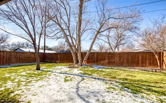 $435,000 | 402 Nottingham Drive, Richardson, TX 75080