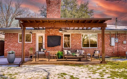 $435,000 | 402 Nottingham Drive, Richardson, TX 75080