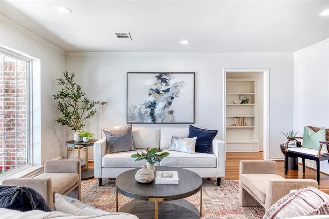 $435,000 | 402 Nottingham Drive, Richardson, TX 75080