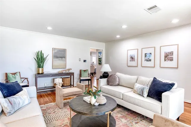 $435,000 | 402 Nottingham Drive, Richardson, TX 75080