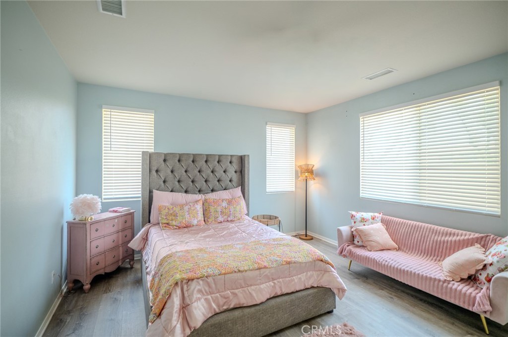 1895 Silver Drop Lane Hemet, CA 92545 - Photo 37 of 50 Primary bedroom