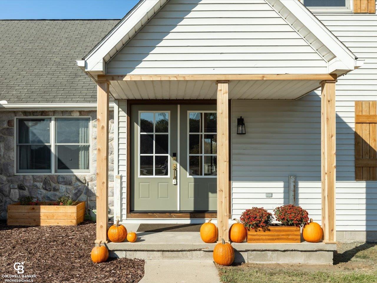 5278 Metcalf Road Jeddo, MI 48032 - Photo 3 of 47