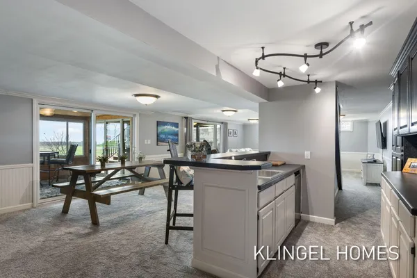 $1,150,000 | 530 Glenwood Avenue, Muskegon, MI 49445