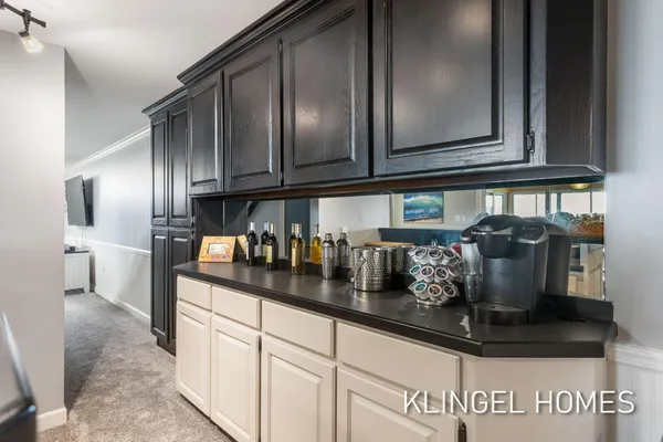 $1,150,000 | 530 Glenwood Avenue, Muskegon, MI 49445