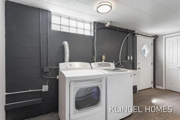 $1,150,000 | 530 Glenwood Avenue, Muskegon, MI 49445