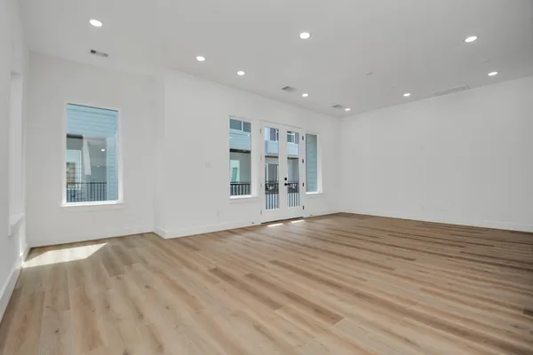 $350,000 | 3036 Live Oak Street, Houston, TX 77004