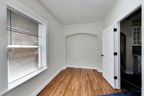 $2,375 | 43 North Menard Avenue, Unit 1, Chicago, IL 60644