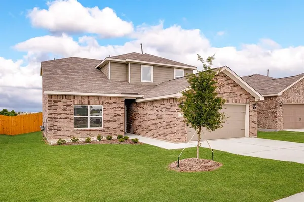 $349,900 | 100 Thomas Paine Drive, Venus, TX 76084