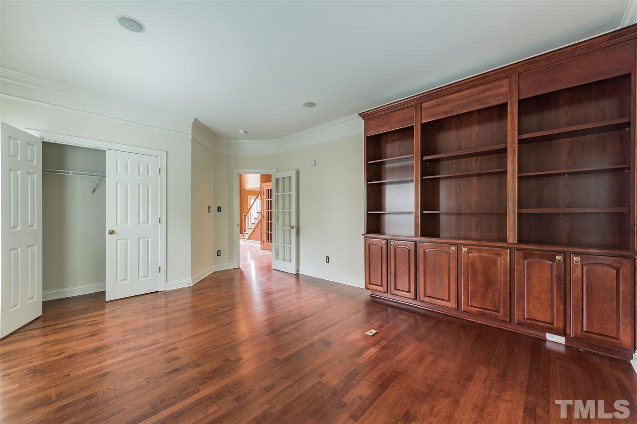 2126 Roland Glen Road Cary, NC 27519 - Photo 13 of 25 Gallery Image 13