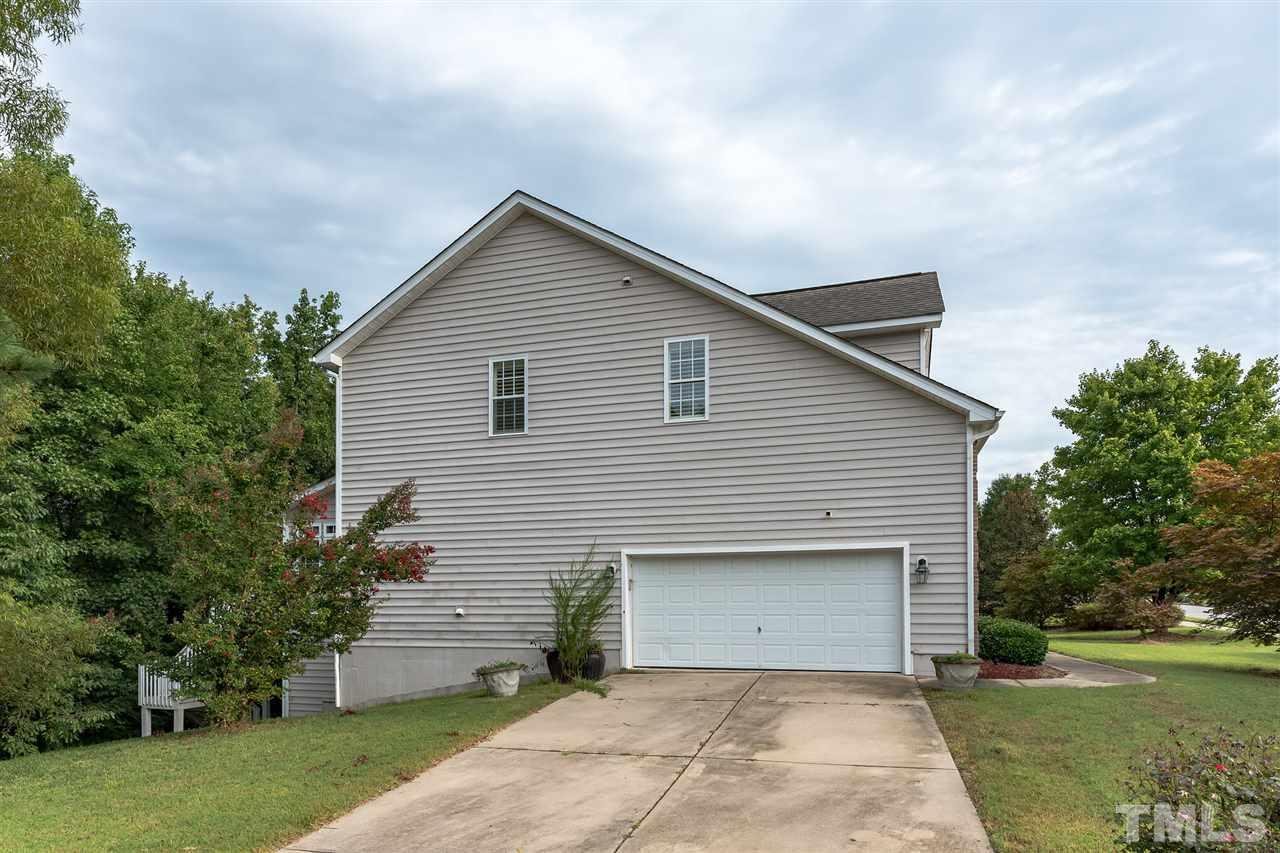 2126 Roland Glen Road Cary, NC 27519 - Photo 3 of 25 Gallery Image 3