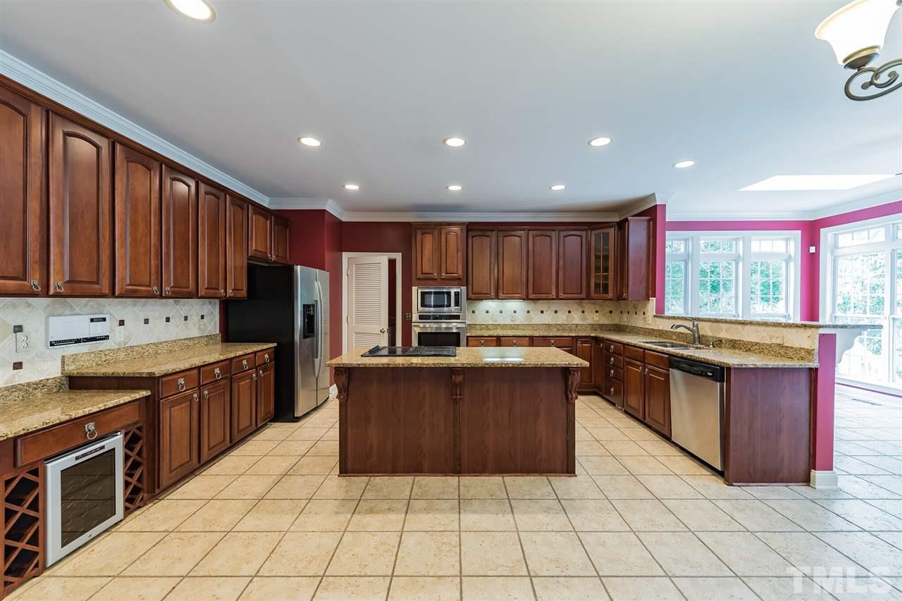 2126 Roland Glen Road Cary, NC 27519 - Photo 6 of 25 Gallery Image 6