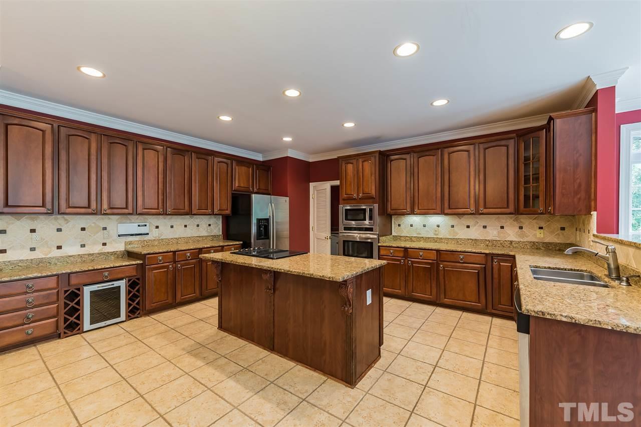 2126 Roland Glen Road Cary, NC 27519 - Photo 7 of 25 Gallery Image 7