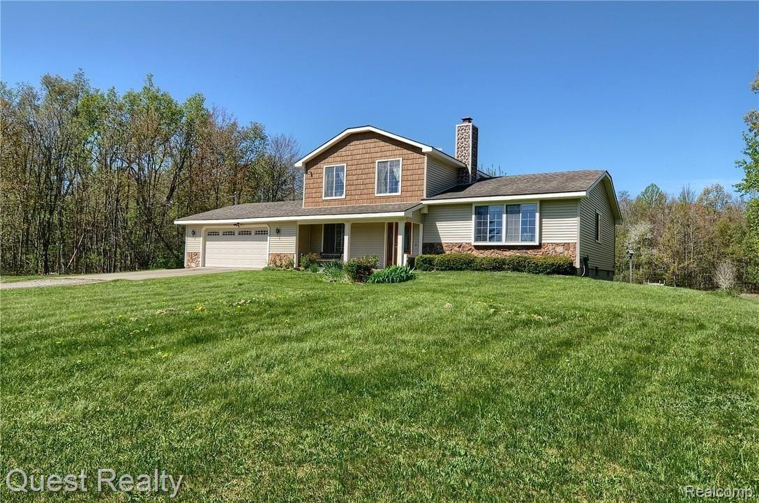 10395 Fish Lake Road Holly, MI 48442 - Photo 3 of 42 Front_2nd_View.jpg