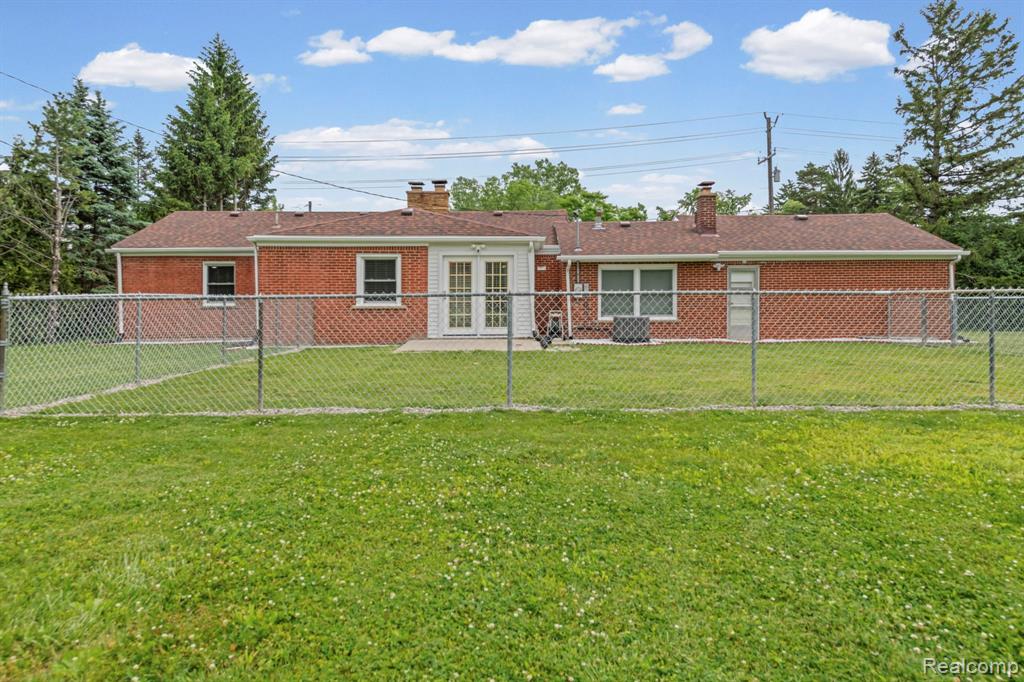 4165 Crooks Road Troy, MI 48098 - Photo 2 of 27