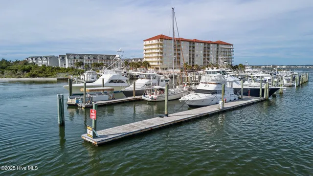 $199,900 | 100 Olde Towne Yacht Club Road, Unit B19, Beaufort, NC 28516