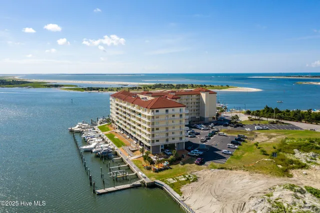$199,900 | 100 Olde Towne Yacht Club Road, Unit B19, Beaufort, NC 28516