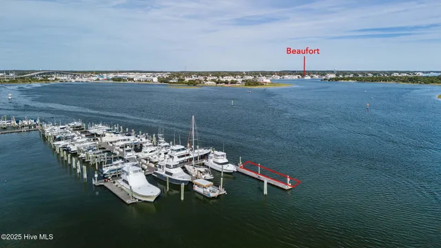 $199,900 | 100 Olde Towne Yacht Club Road, Unit B19, Beaufort, NC 28516