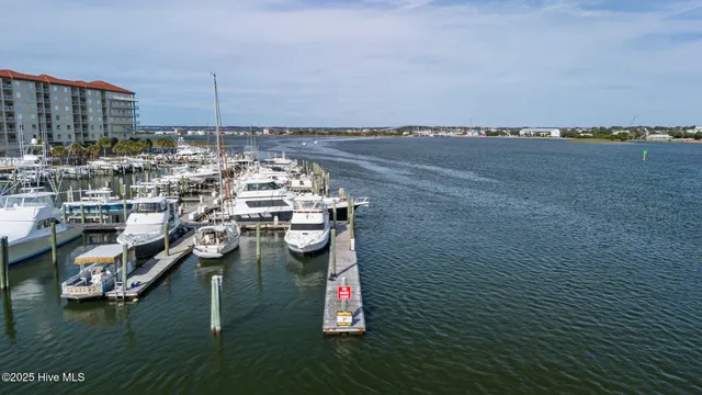 $199,900 | 100 Olde Towne Yacht Club Road, Unit B19, Beaufort, NC 28516