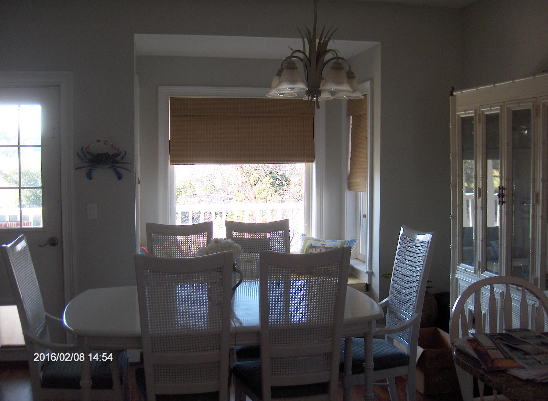 1432 Battle Ground Road Charleston, SC 29412 - Photo 13 of 42 DINING AREA WITH WINDOW SEAT