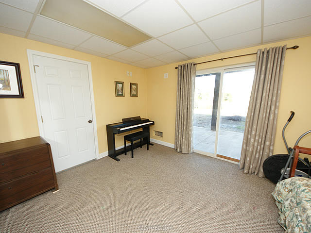 1432 Battle Ground Road Charleston, SC 29412 - Photo 29 of 42 LOWER SUITE W/SLIDERS TO PATIO