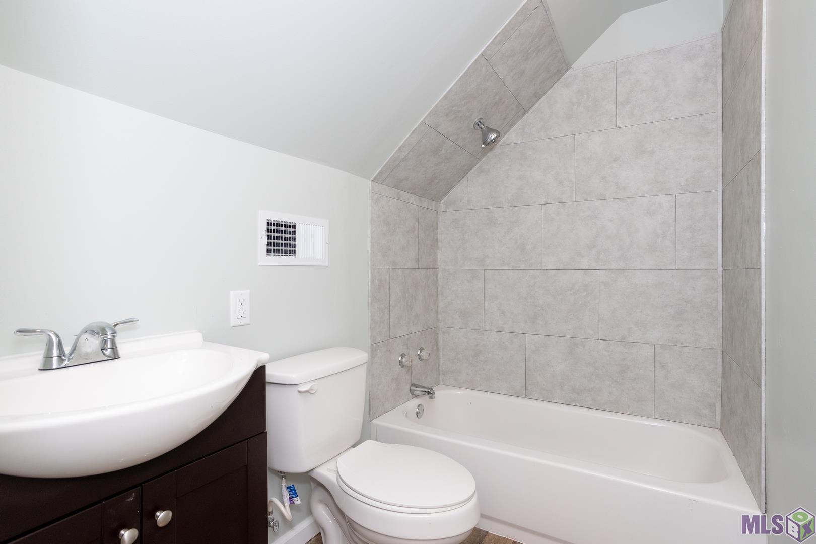 26241 Riverscape Drive Springfield, LA 70462 - Photo 20 of 32