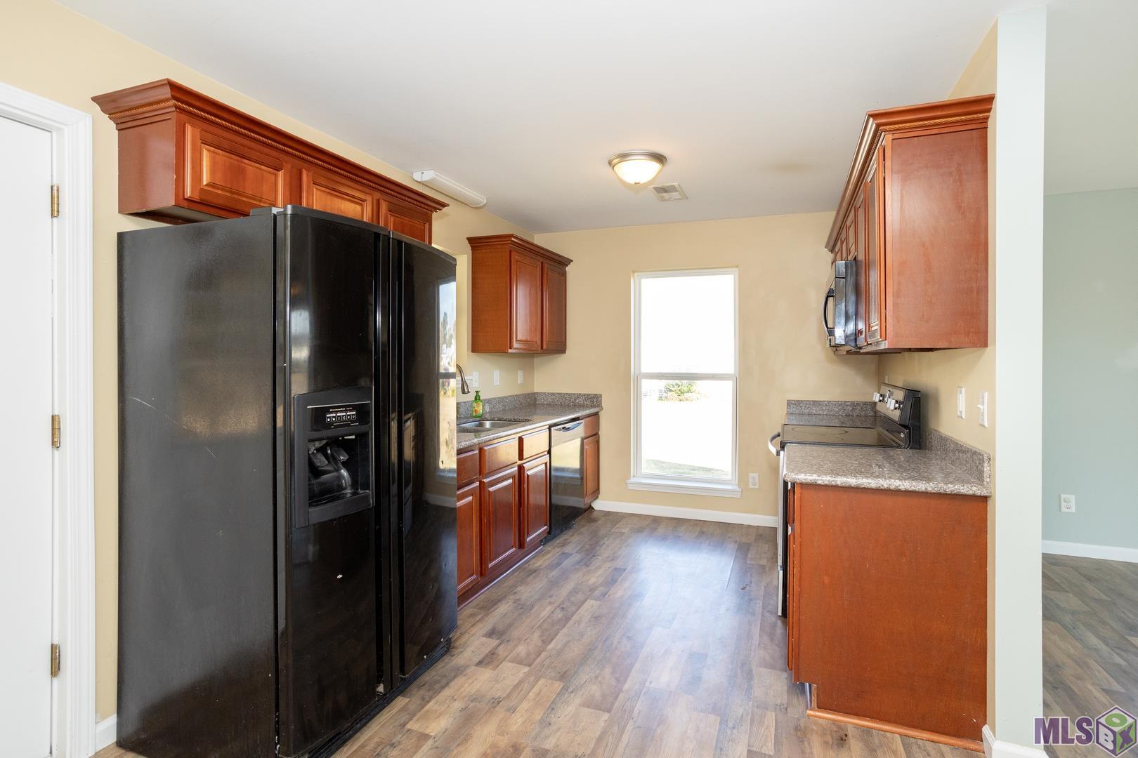 26241 Riverscape Drive Springfield, LA 70462 - Photo 6 of 32