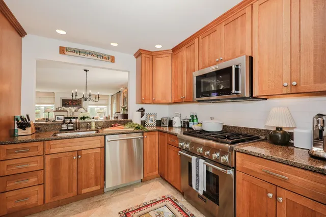 $625,000 | 203 Straw Hill Road, Manchester, NH 03104