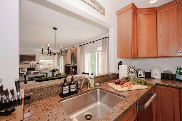 $625,000 | 203 Straw Hill Road, Manchester, NH 03104