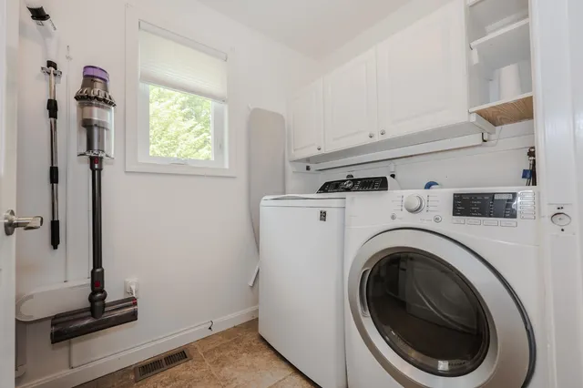 $625,000 | 203 Straw Hill Road, Manchester, NH 03104