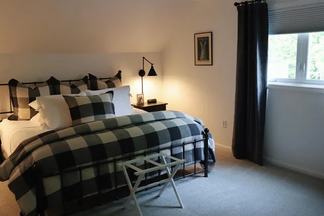 $625,000 | 203 Straw Hill Road, Manchester, NH 03104