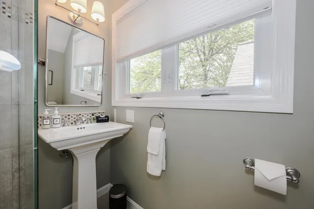 $625,000 | 203 Straw Hill Road, Manchester, NH 03104