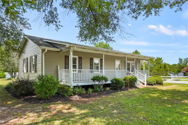 $249,900 | 123 Bass Drive, Fair Play, SC 29643