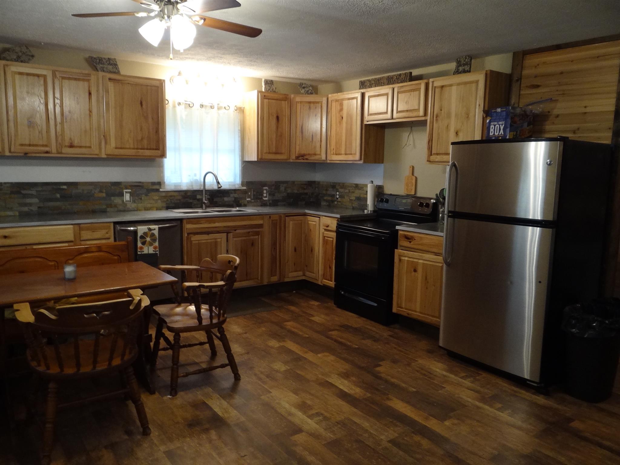 617 Doug Luna Road Walling, TN 38587 - Photo 7 of 13 Open kitchen