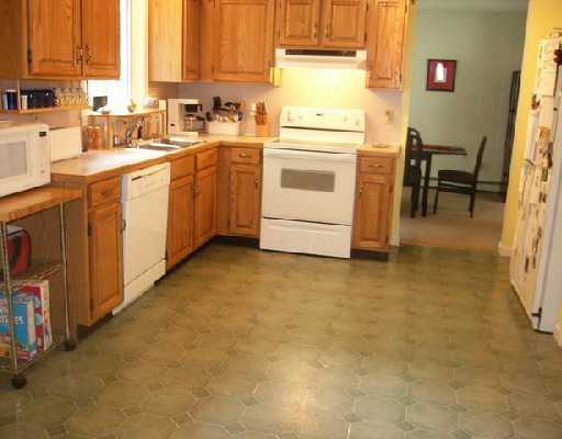 9 Simmons Road Barrington, RI 02806 - Photo 4 of 5 Other.
