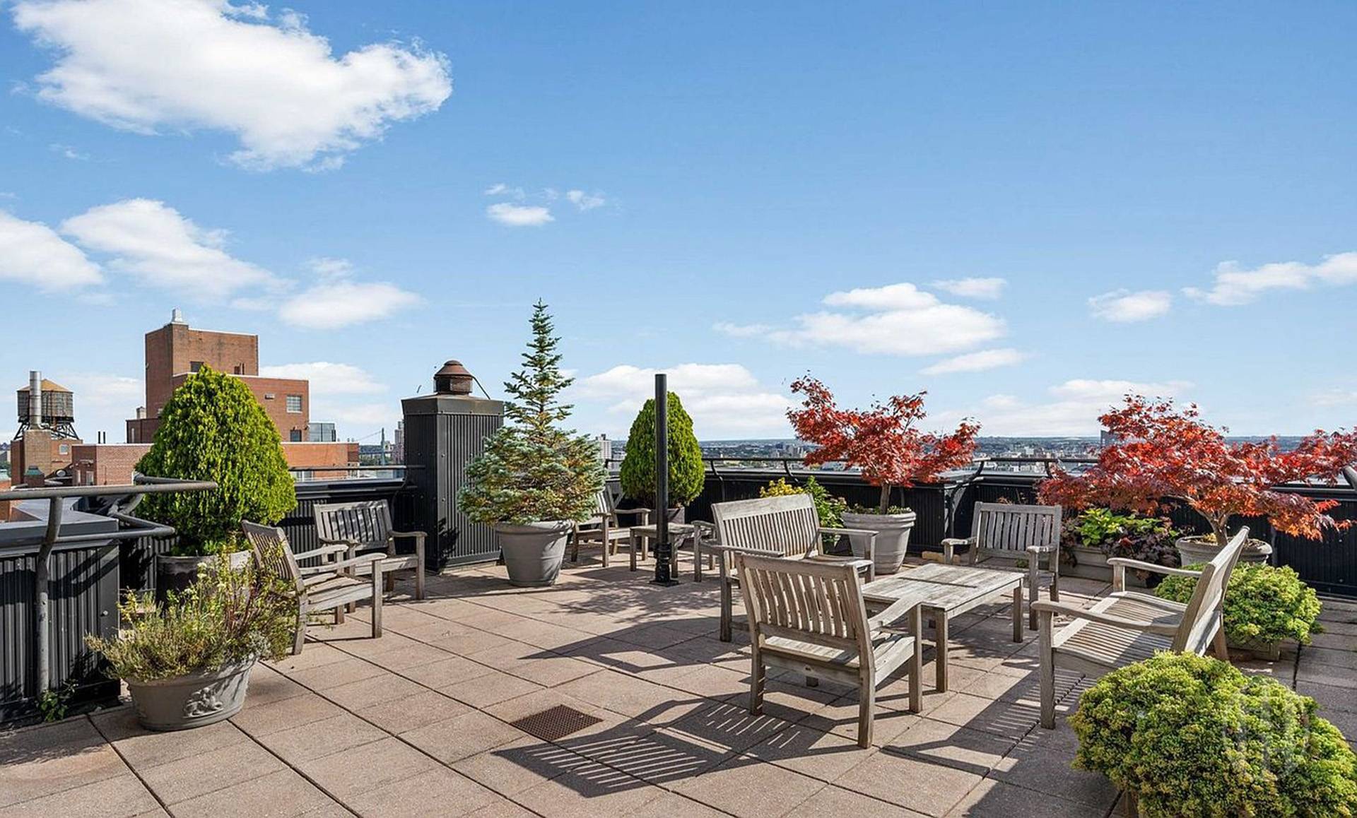 45 East End Avenue, Unit 10F Manhattan, NY 10028 - Photo 16 of 21 a view of a patio