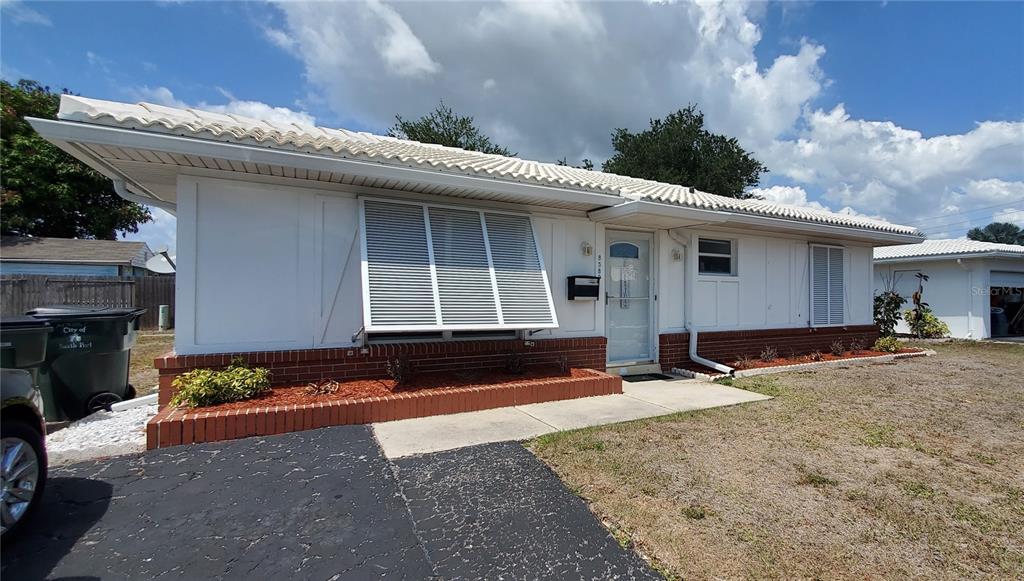 8580 Pickwick Road North Port, FL 34287 - Photo 1 of 1 Home Front