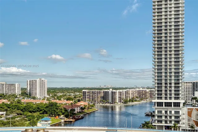 $3,250 | 1833 South Ocean Drive, Unit 1709, Hallandale Beach, FL 33009
