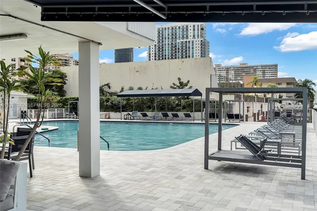 $3,250 | 1833 South Ocean Drive, Unit 1709, Hallandale Beach, FL 33009
