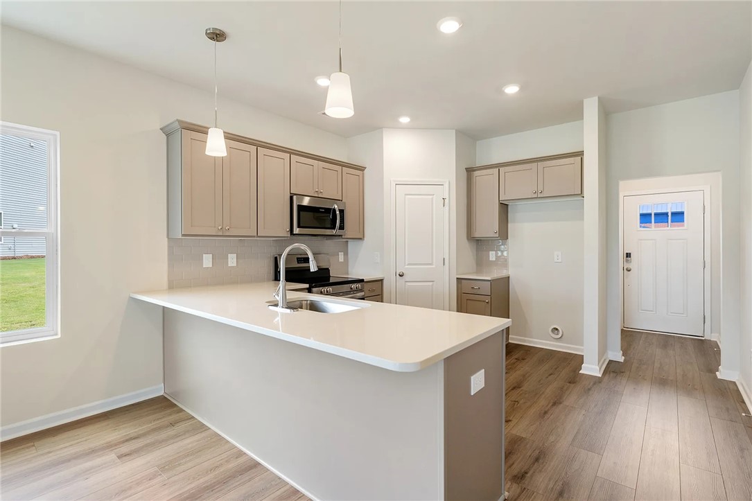 116 Cotesworth Street Pendleton, SC 29670 - Photo 4 of 22