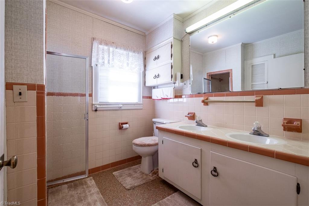 926 Poplar Springs Road Elkin, NC 28621 - Photo 17 of 37 Gallery Image 17