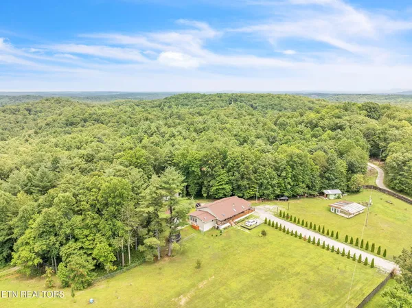 $499,900 | 351 Zac Road, Sunbright, TN 37872