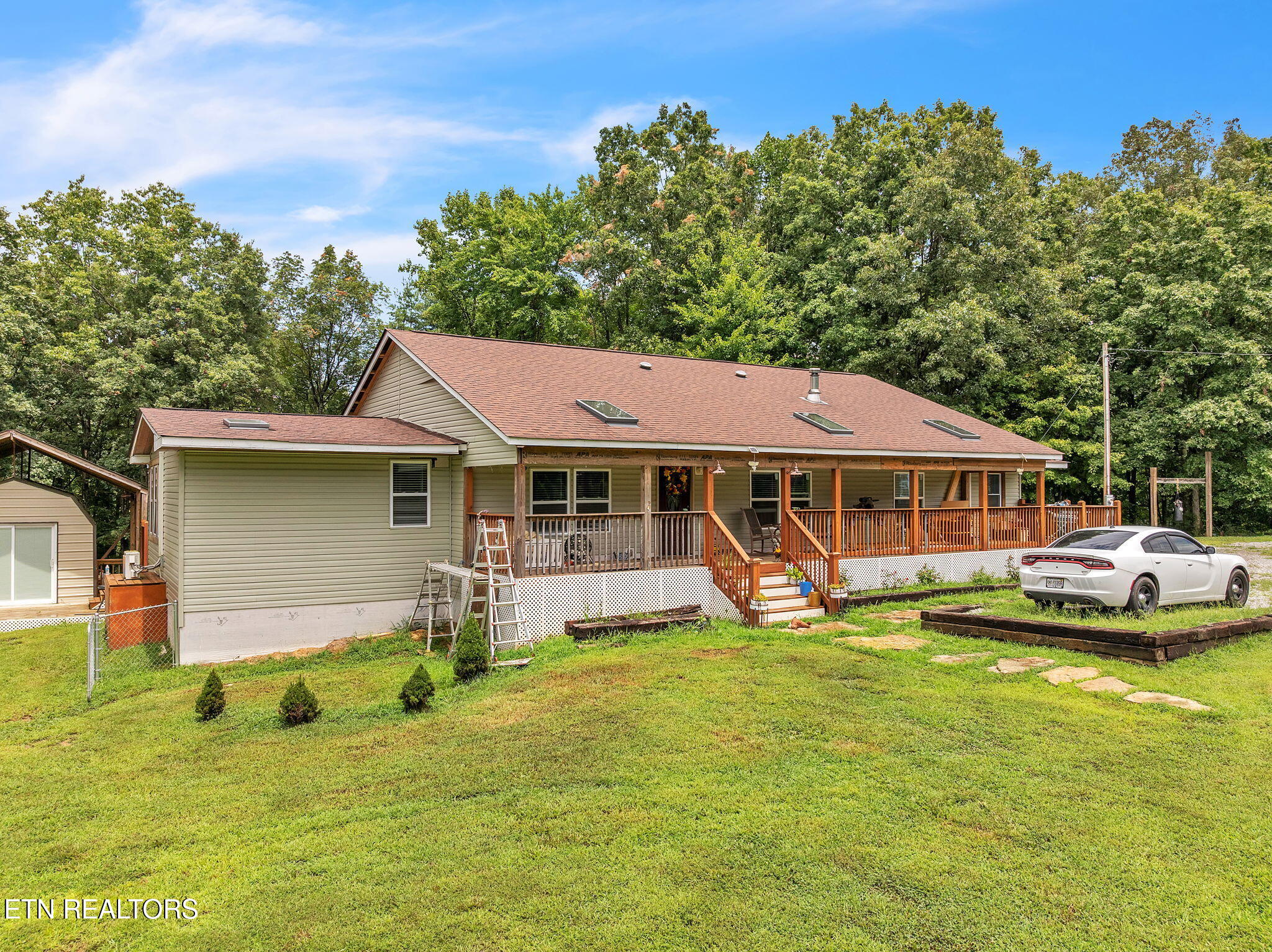351 Zac Road Sunbright, TN 37872 - Photo 7 of 51 51-web-or-mls-Virgil Albertson--4