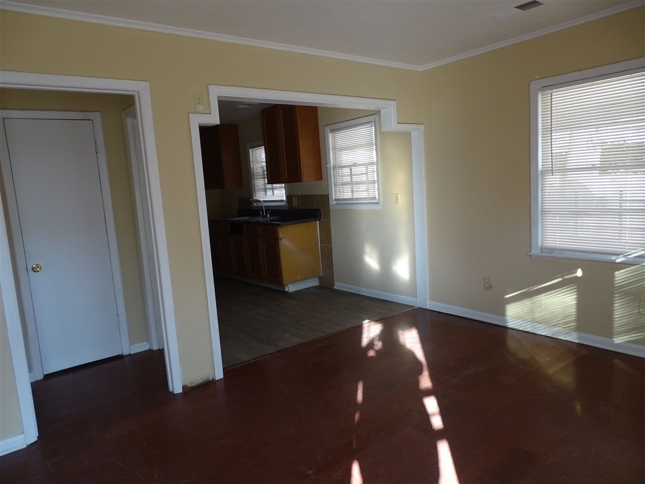 3596 Kathy Road Memphis, TN 38118 - Photo 3 of 21 Gallery Image 3